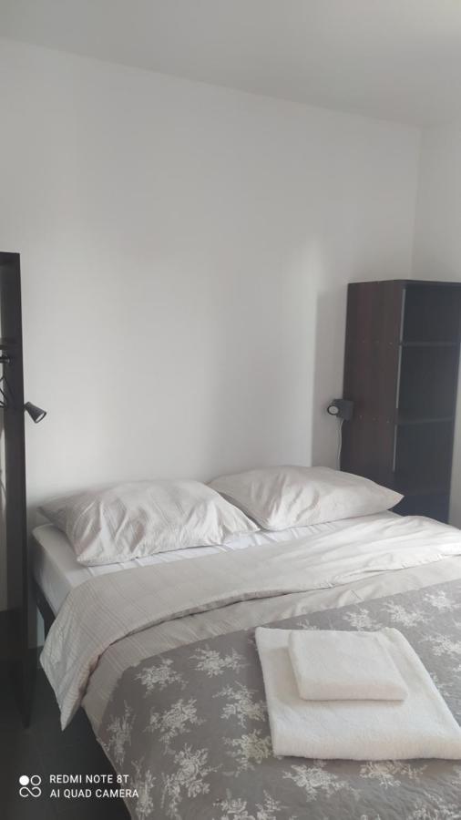 Gdow Riverside Apartments And Tours 外观 照片